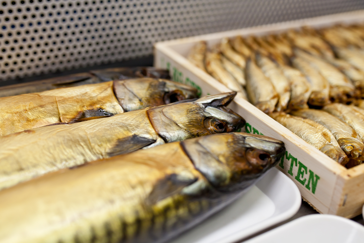 Räucherfisch und Sprotten